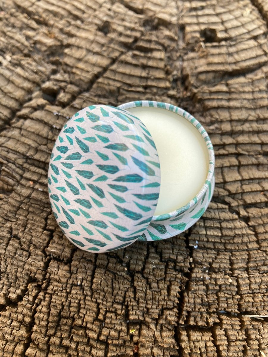 All-natural lip butter with moisturizing and nourishing properties for soft, supple lips.